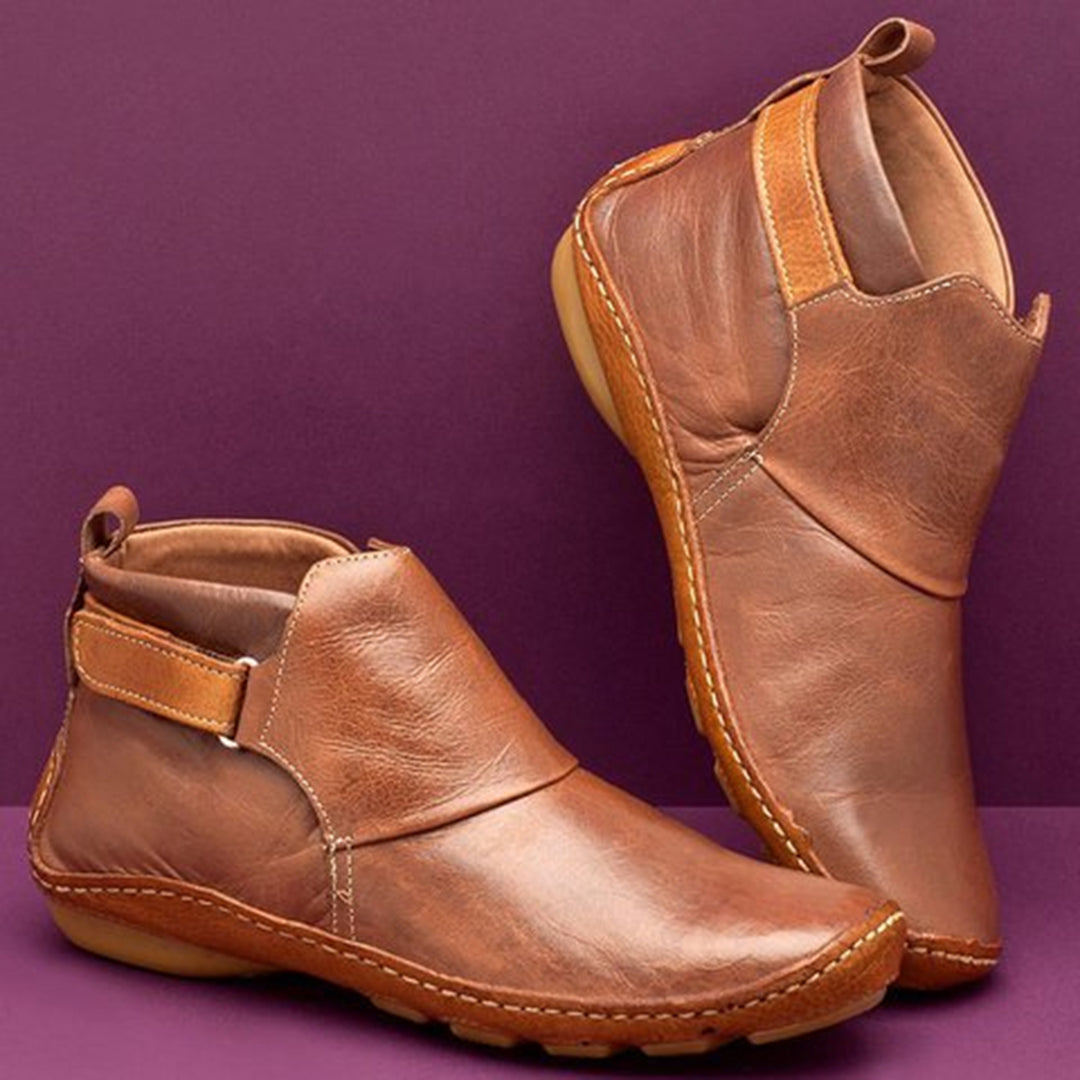 Emma | Tijdloze Zwarte Enkellaarsjes Dames Met Comfortabele Zool 1