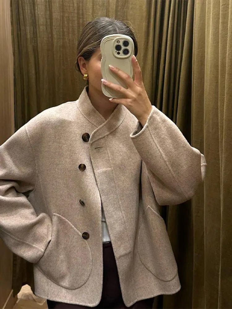 Emma | Stijlvolle Damesjas Winter met Oversized Snit en Praktische Zakken 3