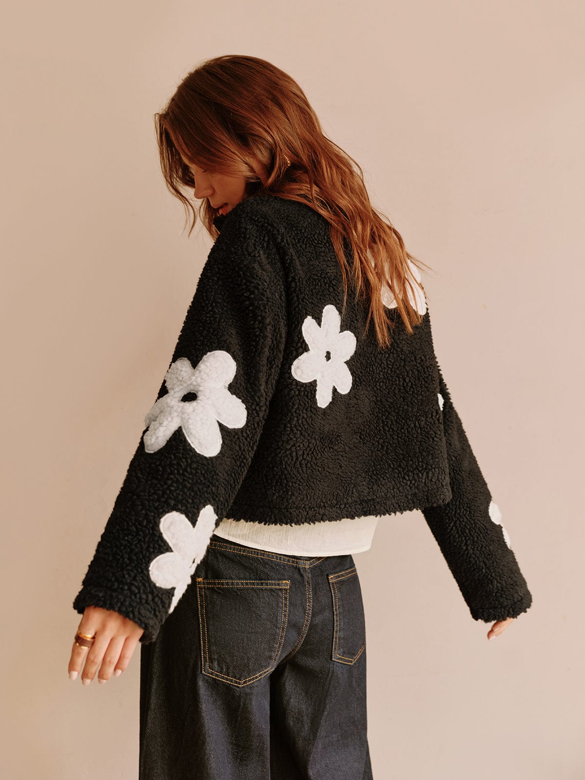 Emma | Trendy Dames Jack met Bloemenprint in Cozy Chic Stijl 4