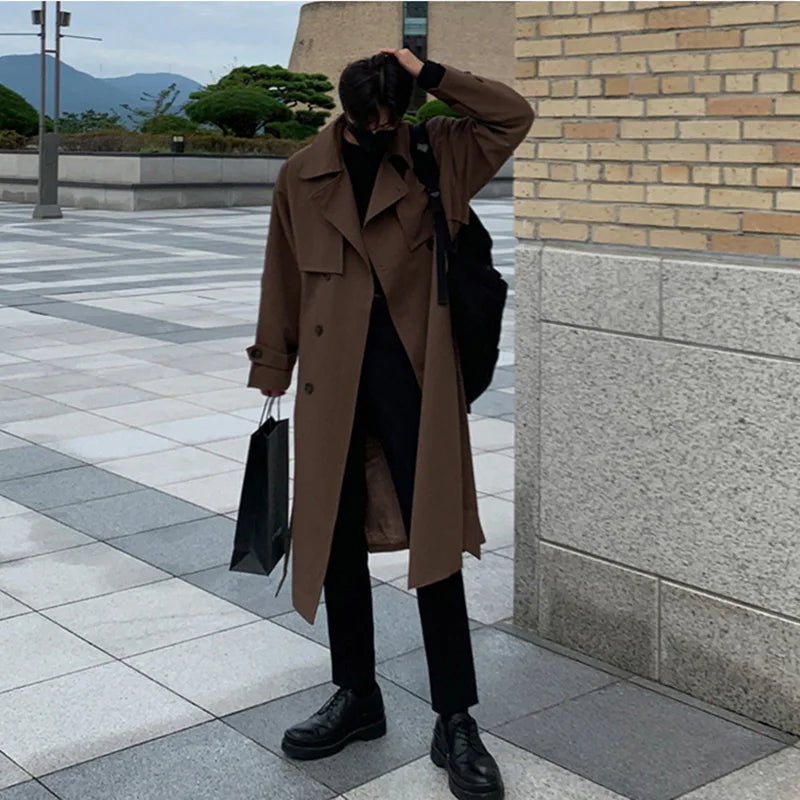 Klassieke Bruine Trenchcoat voor Heren met Waterafstotend Materiaal – Lange Pasvorm en Verstelbare Taille 8
