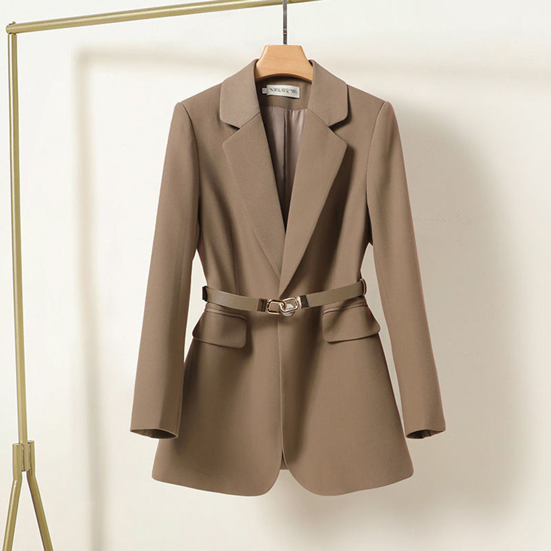 Claire | Lange damesblazer met ceintuur in elegante snit voor formele en zakelijke gelegenheden