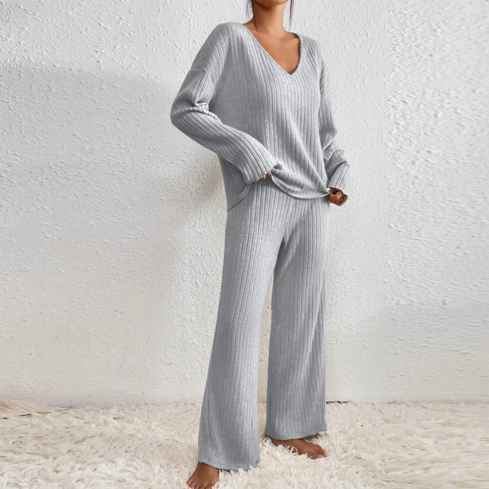 Luna – Geribde Tweedelige Set – V-Hals Trui & Broek – Cozy Lounge Look Dames