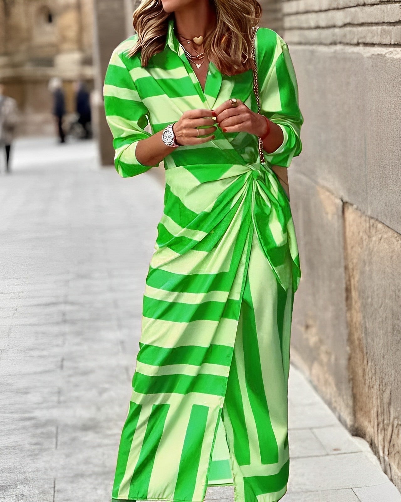 Lara – Modieuze Jurk – Kleurrijke Zomerjurk – Dames Midi met Split en Print