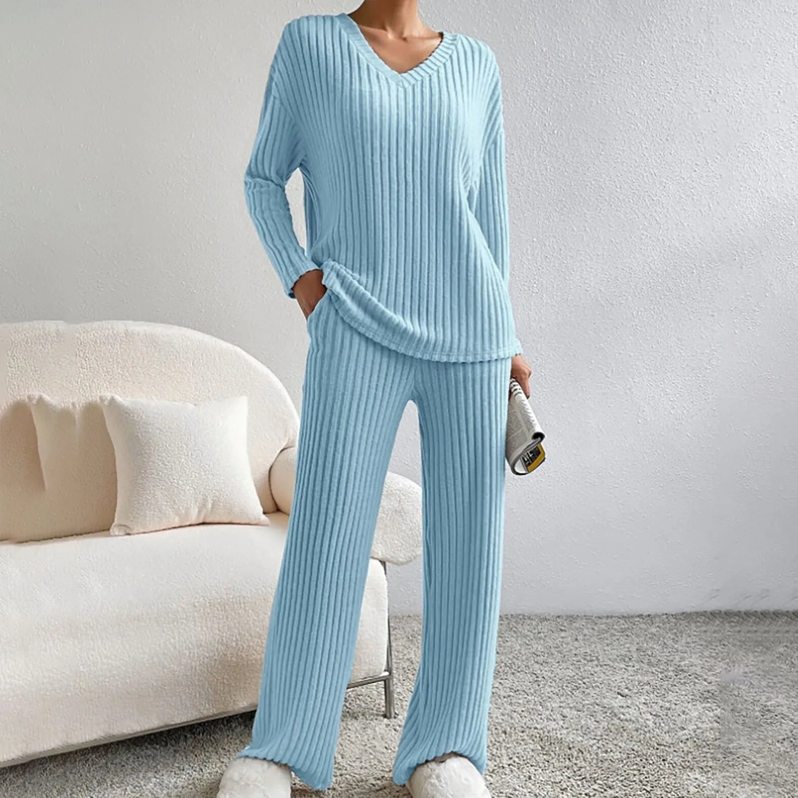 Luna – Geribde Tweedelige Set – V-Hals Trui & Broek – Cozy Lounge Look Dames
