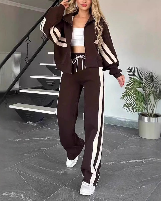 Trendy Dames Trainingsset – Comfortabele Pasvorm, Ademend Materiaal en Modieus Design, Verkrijgbaar in Meerdere Kleuren 2