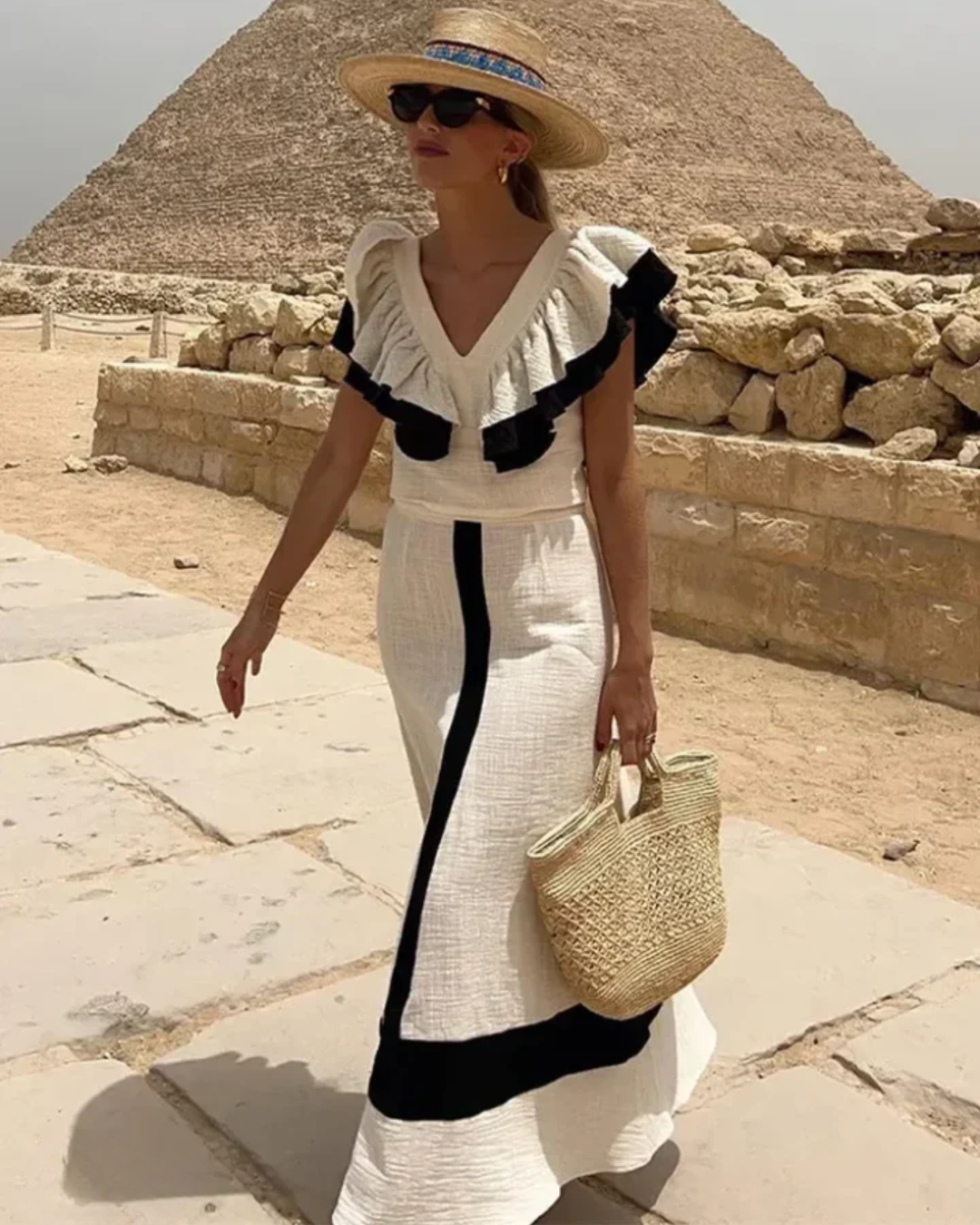 Emery | Gedessineerde dames tweedelige set met ruches en elegante rok