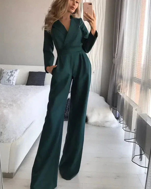 Zwarte Jumpsuit met Getailleerd Ontwerp voor een Slank Effect - Elegante Lange Mouwen en Comfortabele Stof 2