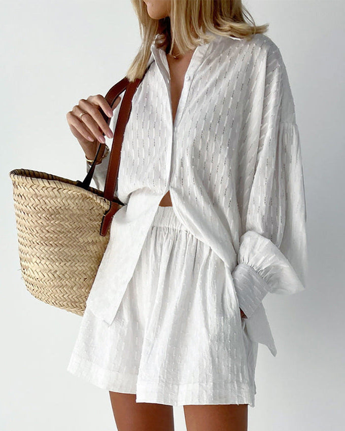 Sabrina | Gedessineerde dames two piece set met button-up shirt en comfortabele shorts