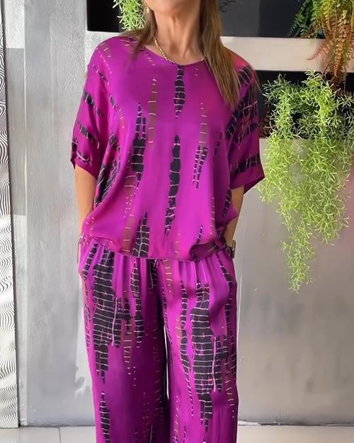 Marnie | Gedessineerde dames tweedelige set met relaxte pasvorm en levendige print