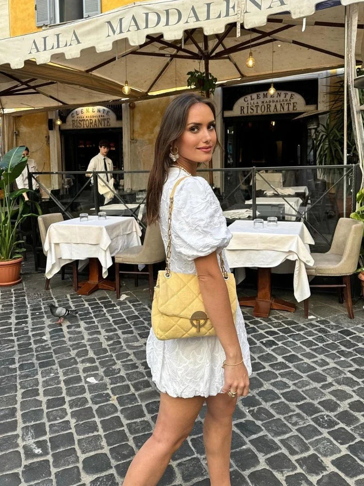 Emma | Elegante Zomerjurk voor Dames met Diepe V-Hals en Ballonrok 4