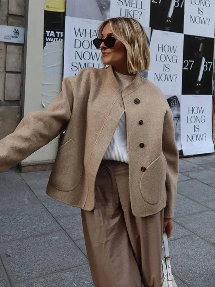 Emma | Stijlvolle Damesjas Winter met Oversized Snit en Praktische Zakken 0