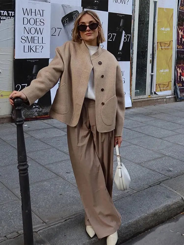 Emma | Stijlvolle Damesjas Winter met Oversized Snit en Praktische Zakken 1