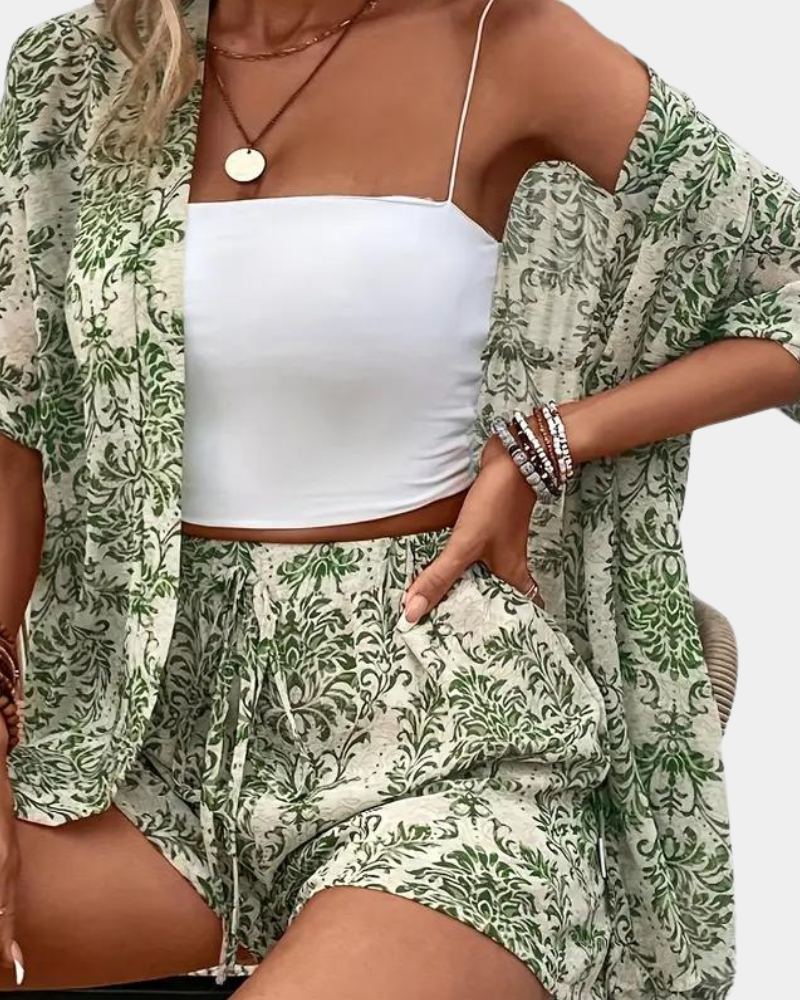 Gillian | Luchtige dames zomerset met blouse en korte broek van ademende katoenmix
