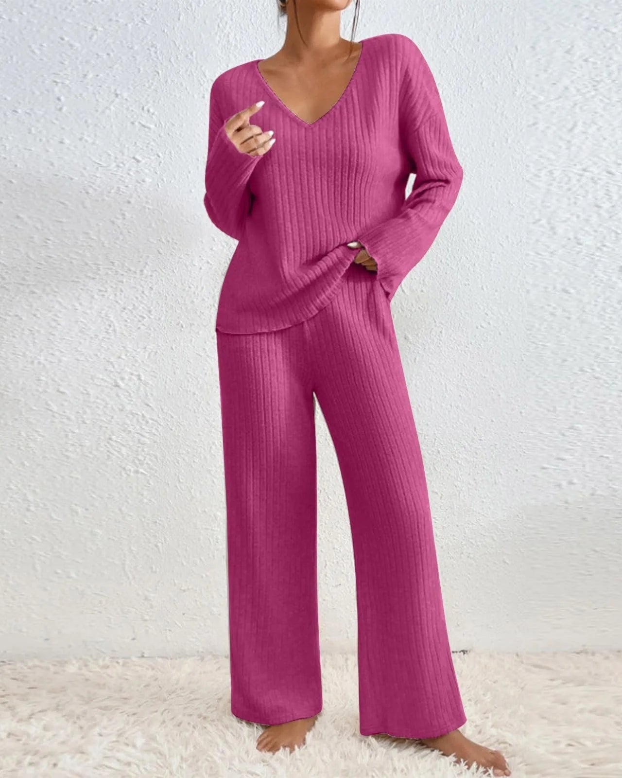 Luna – Geribde Tweedelige Set – V-Hals Trui & Broek – Cozy Lounge Look Dames